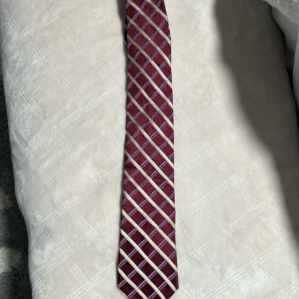 John W Nordstrom Men's Silk Tie Burgundy Red Striped Necktie - Picture 4 of 6